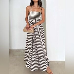 CoMMENSE Striped Pleated Cami Long Dress
COLOR - Light Brown, Size Large NWT